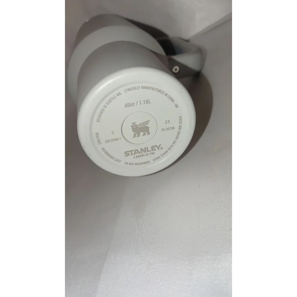 Stanley Quencher H2.0 Flowstate Tumbler - Picture 3 of 3